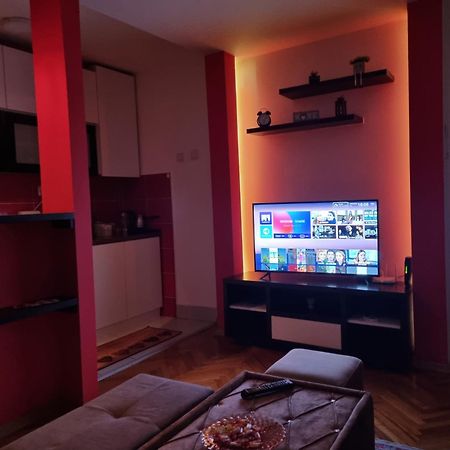 A&P Apartments 斯科普里 外观 照片